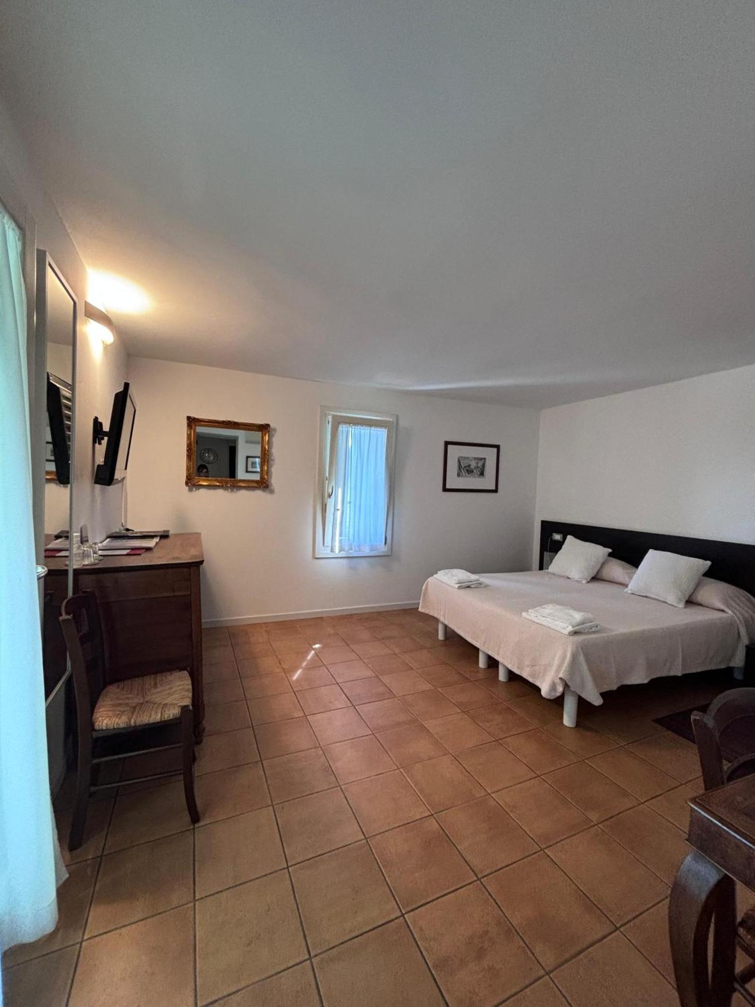 Agriturismo I Mischi Castelnuovo del Garda Extérieur photo